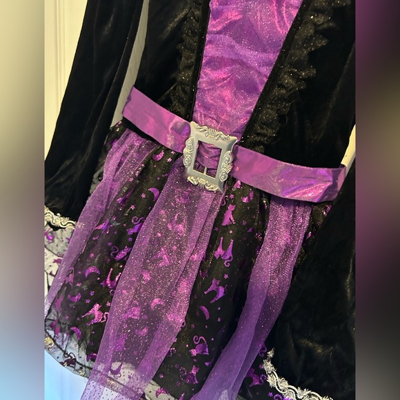 Spirit Darling Witch Costume - Purple and Black - Picture 9 of 16